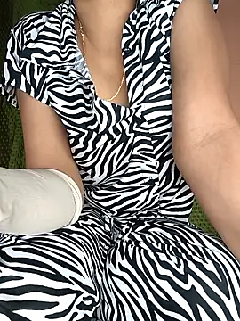 Hott Archana online show from 11/27/25, 06:41