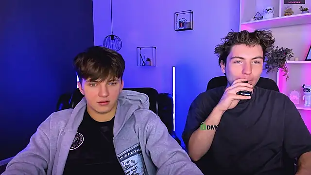 travis wolf  online show from 02/01/26, 09:40