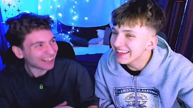 travis wolf  online show from 12/13/25, 08:48