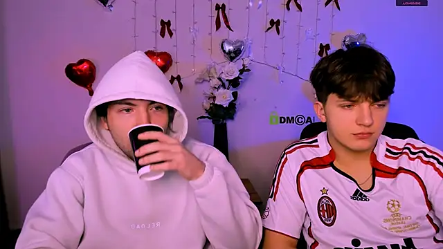 travis wolf  online show from 03/13/26, 09:14