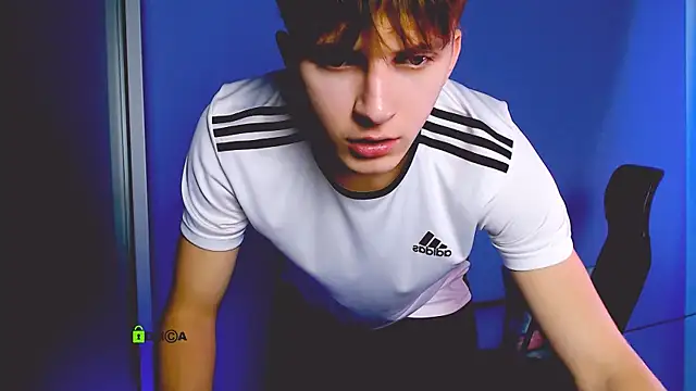 travis wolf  online show from 09/17/25, 05:20