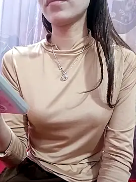 CherryBeii online show from 11/17/25, 02:48