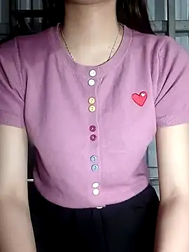 CherryBeii online show from 10/31/25, 05:37