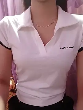 CherryBeii online show from 05/15/26, 10:41
