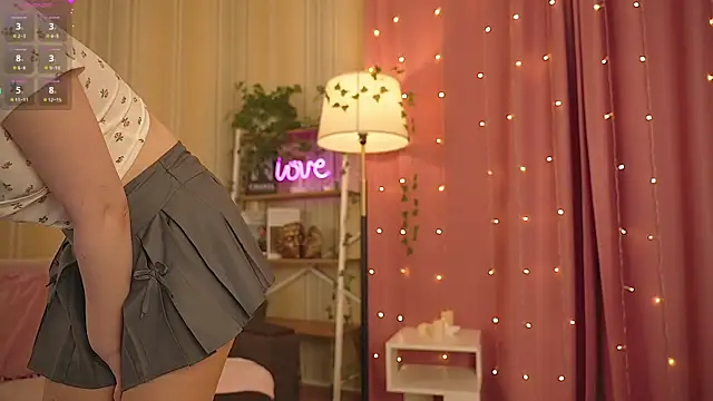 Ruminelle online show from 12/05/25, 12:15