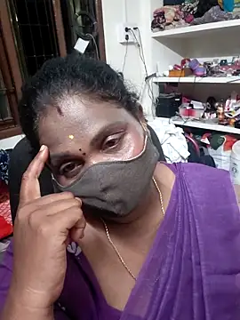 Snapshot of Tamil_Kavitha10 chatting on 06/15/26, 05:45 Tamil Kavitha10 online show from 06/15/26, 05:45