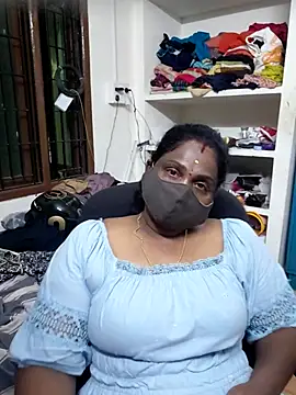 Snapshot of Tamil_Kavitha10 chatting on 06/08/26, 08:53 Tamil Kavitha10 online show from 06/08/26, 08:53