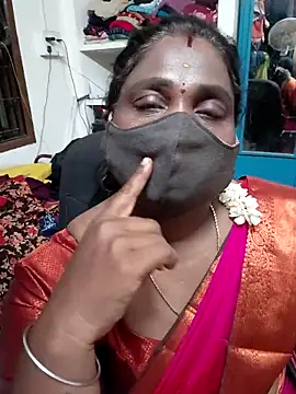 Snapshot of Tamil_Kavitha10 chatting on 05/26/26, 03:32 Tamil Kavitha10 online show from 05/26/26, 03:32