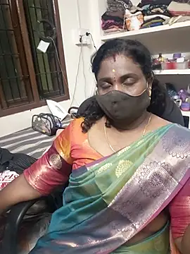 Snapshot of Tamil_Kavitha10 chatting on 07/15/26, 05:09 Tamil Kavitha10 online show from 07/15/26, 05:09