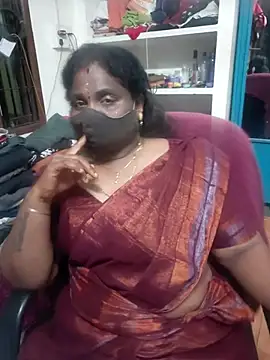 Snapshot of Tamil_Kavitha10 chatting on 04/18/26, 07:18 Tamil Kavitha10 online show from 04/18/26, 07:18