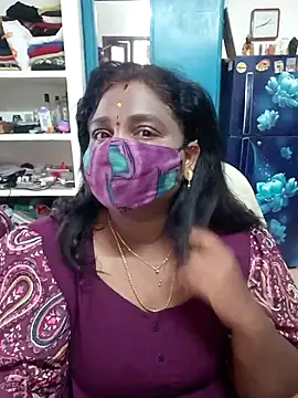 Snapshot of Tamil_Kavitha10 chatting on 04/25/26, 12:57 Tamil Kavitha10 online show from 04/25/26, 12:57