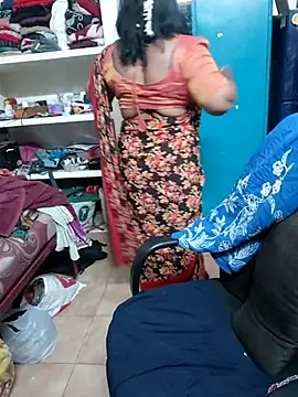 Snapshot of Tamil_Kavitha10 chatting on 05/07/26, 10:02 Tamil Kavitha10 online show from 05/07/26, 10:02