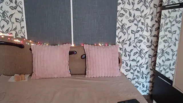 AmoraLuv online show from 09/21/25, 08:08