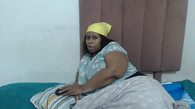 Chubby Queenx255 online show from 11/28/25, 07:03