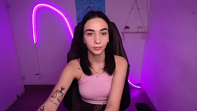 Bella Night4 online show from 11/06/25, 06:50