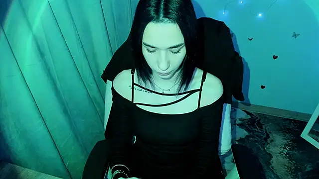 Bella Night4 online show from 12/15/25, 07:47