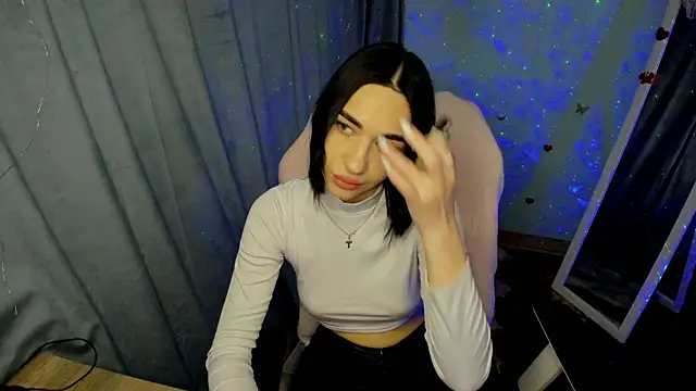 Bella Night4 online show from 01/06/26, 07:45