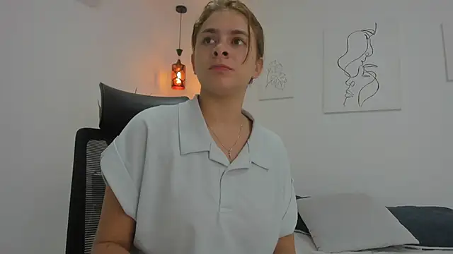 kaylajhonnes6 online show from 10/16/25, 02:47