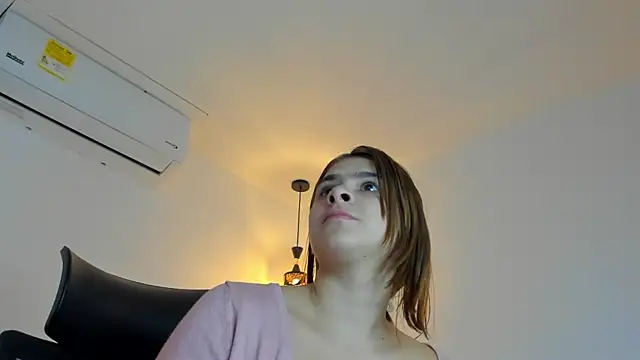 kaylajhonnes6 online show from 09/17/25, 12:18