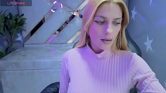 Candy kush t online show from 02/11/26, 03:17