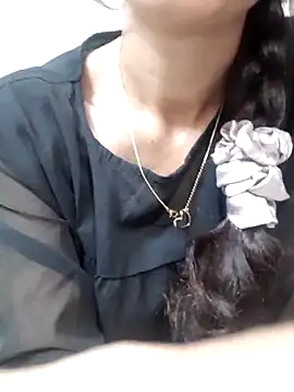 Snapshot of siya_rani67 chatting on 10/08/25, 06:04 siya rani67 online show from 10/08/25, 06:04