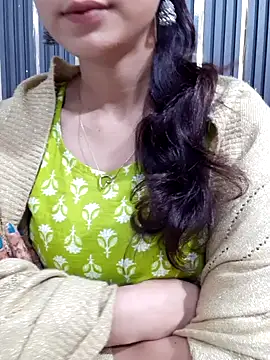 Snapshot of siya_rani67 chatting on 10/15/25, 10:12 siya rani67 online show from 10/15/25, 10:12