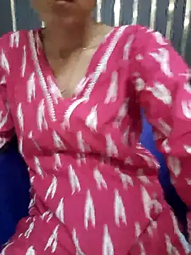 Snapshot of siya_rani67 chatting on 10/02/25, 12:52 siya rani67 online show from 10/02/25, 12:52