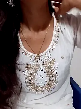 Snapshot of siya_rani67 chatting on 10/10/25, 09:10 siya rani67 online show from 10/10/25, 09:10