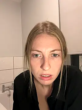 CheekyChelseaX online show from 10/27/25, 07:15