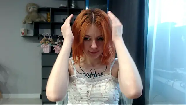   Elina   online show from 09/24/25, 03:57