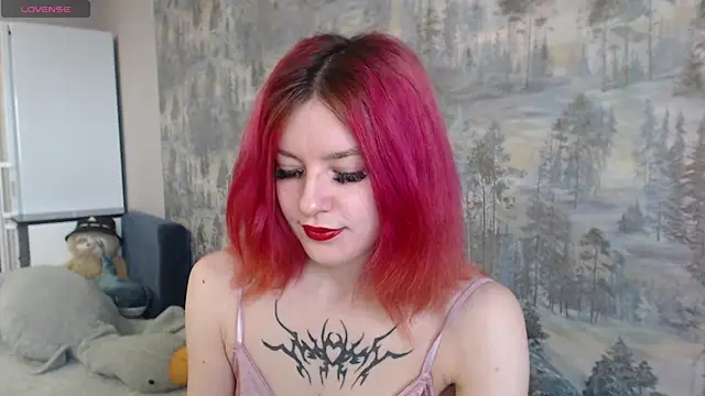   Elina   online show from 11/05/25, 05:43