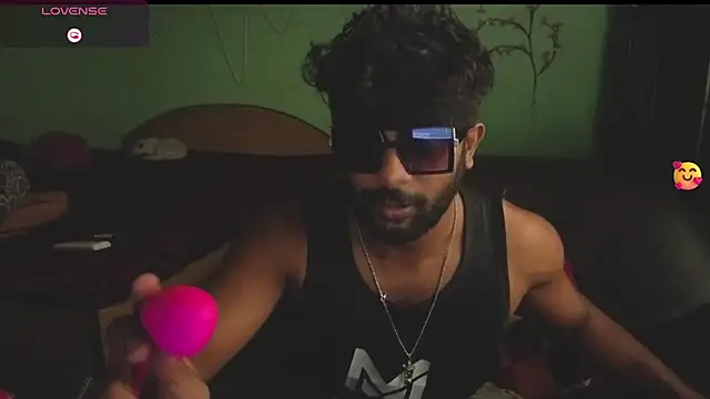 royeoy22 online show from 04/13/26, 07:23