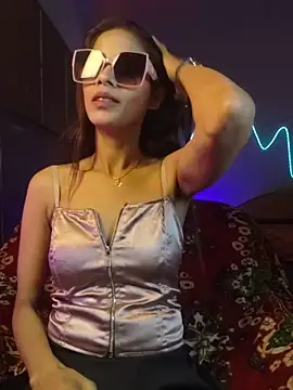 royeoy22 online show from 03/10/26, 09:02