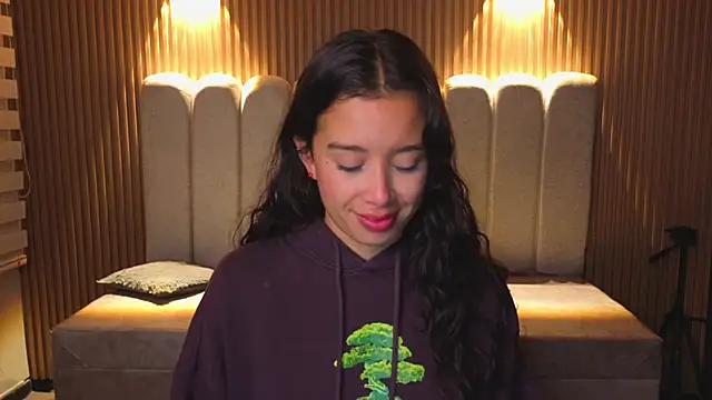  Mia Evans 1 online show from 12/21/25, 11:45