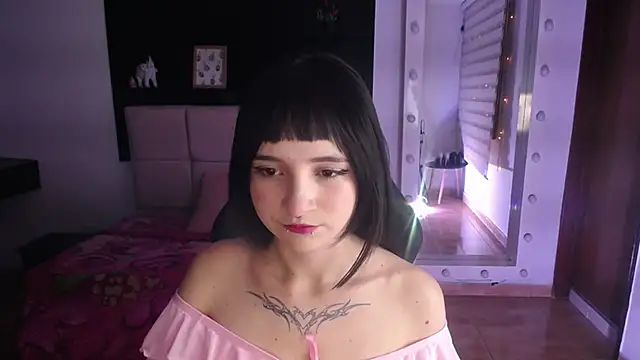 Snapshot of _Charlotte_Collins_ chatting on 01/15/26, 02:42 Charlotte Collins online show from 01/15/26, 02:42