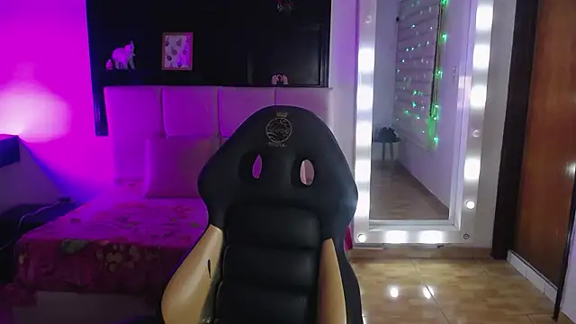  Charlotte Collins  online show from 02/21/26, 03:14