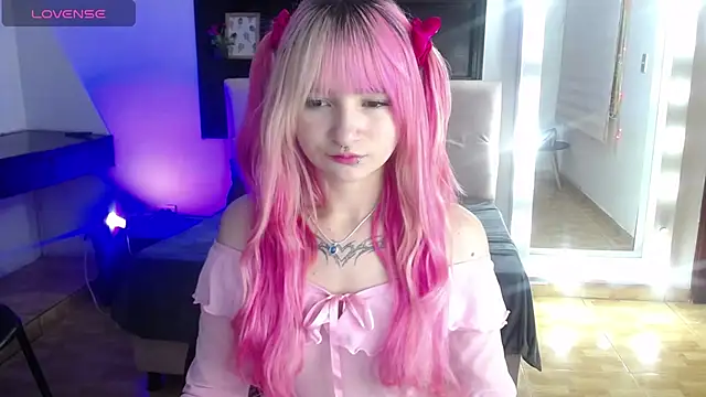 Snapshot of _Charlotte_Collins_ chatting on 07/01/26, 04:29 Charlotte Collins online show from 07/01/26, 04:29