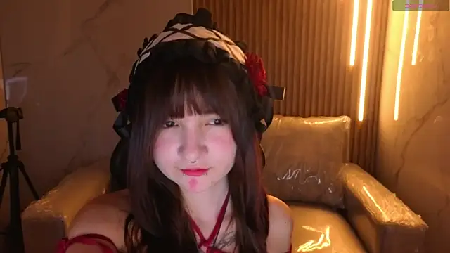 Snapshot of _Charlotte_Collins_ chatting on 12/02/25, 02:52 Charlotte Collins online show from 12/02/25, 02:52