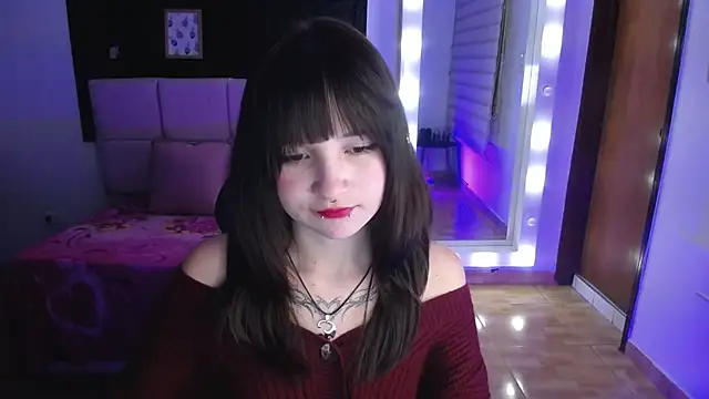 Snapshot of _Charlotte_Collins_ chatting on 11/29/25, 05:24 Charlotte Collins online show from 11/29/25, 05:24