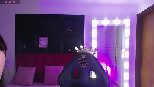 Snapshot of _Charlotte_Collins_ chatting on 09/19/25, 03:05 Charlotte Collins online show from 09/19/25, 03:05