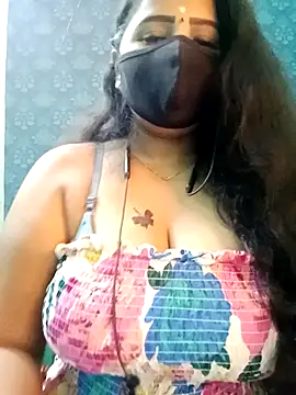 Snapshot of tamil_Vennila chatting on 11/06/25, 07:45 tamil Vennila online show from 11/06/25, 07:45