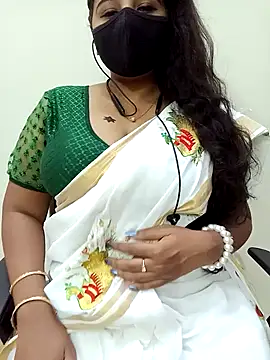 Snapshot of tamil_Vennila chatting on 12/01/25, 06:58 tamil Vennila online show from 12/01/25, 06:58