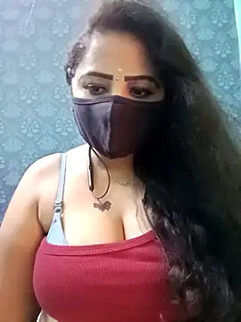 Snapshot of tamil_Vennila chatting on 11/08/25, 09:13 tamil Vennila online show from 11/08/25, 09:13