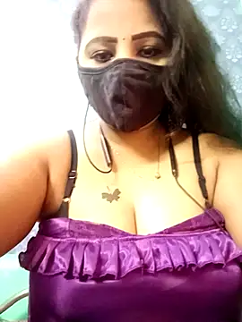 Snapshot of tamil_Vennila chatting on 10/25/25, 06:56 tamil Vennila online show from 10/25/25, 06:56