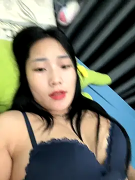 LylyBaby1888 online show from 10/16/25, 09:23
