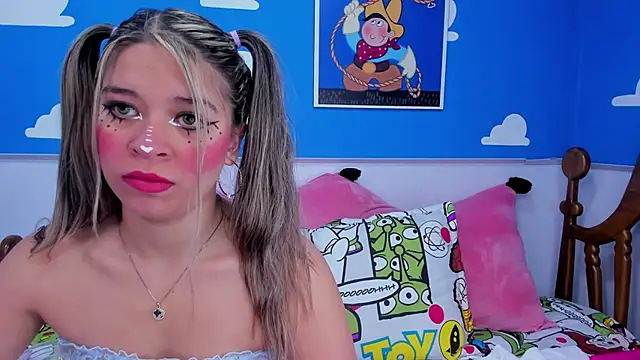 Snapshot of miss__evolet chatting on 01/14/26, 11:03 miss evolet online show from 01/14/26, 11:03