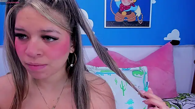 Snapshot of miss__evolet chatting on 01/17/26, 11:03 miss evolet online show from 01/17/26, 11:03