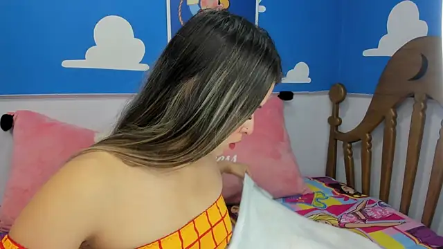 miss  evolet online show from 11/15/25, 11:03