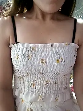 mymy06 online show from 10/31/25, 11:33