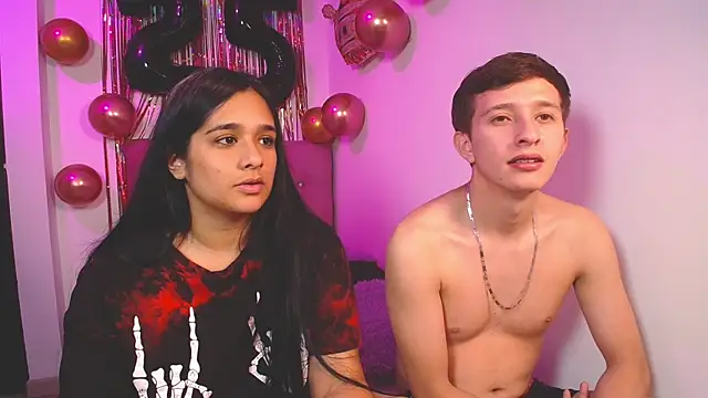 Snapshot of mae_nathan_ chatting on 11/19/25, 11:43 mae nathan online show from 11/19/25, 11:43